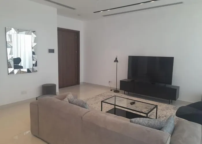 360 Building - View 2 Bedroom Апартаменты *