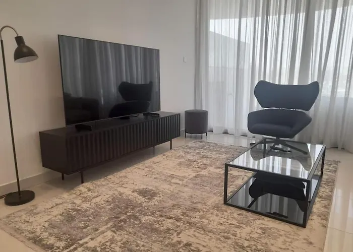 360 Building - View 2 Bedroom *